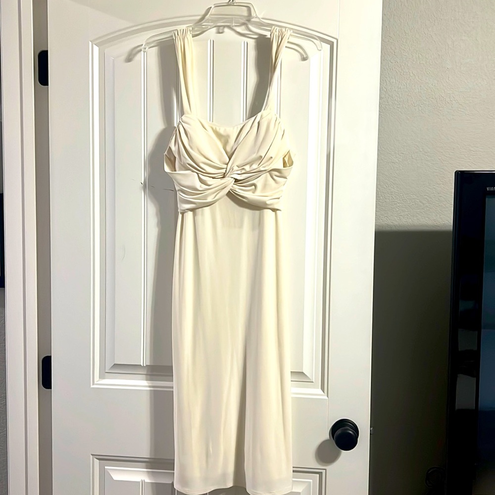 White House Black Market Women’s sz 8 Ivory Midi Dress